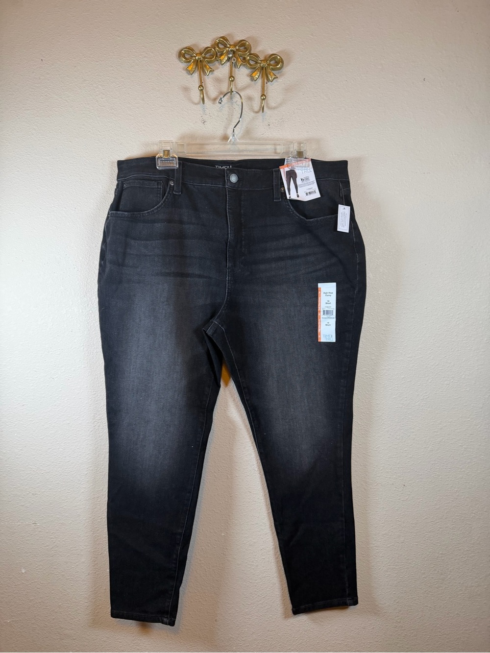 Time & Tru Black Slim Fit High Rise Jeans. Size 16S
